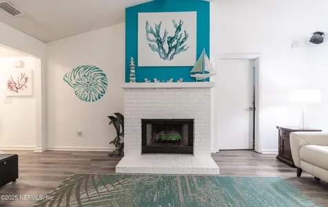 7826 Fawn Brook Circle W Jacksonville FL 32256