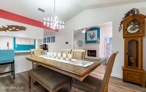 7826 Fawn Brook Circle W Jacksonville FL 32256