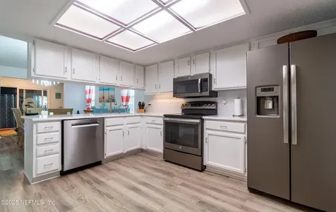 7826 Fawn Brook Circle W Jacksonville FL 32256
