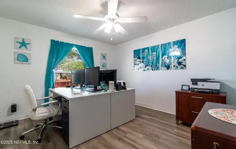 7826 Fawn Brook Circle W Jacksonville FL 32256