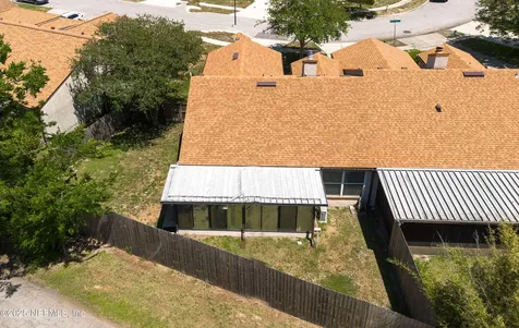7826 Fawn Brook Circle W Jacksonville FL 32256