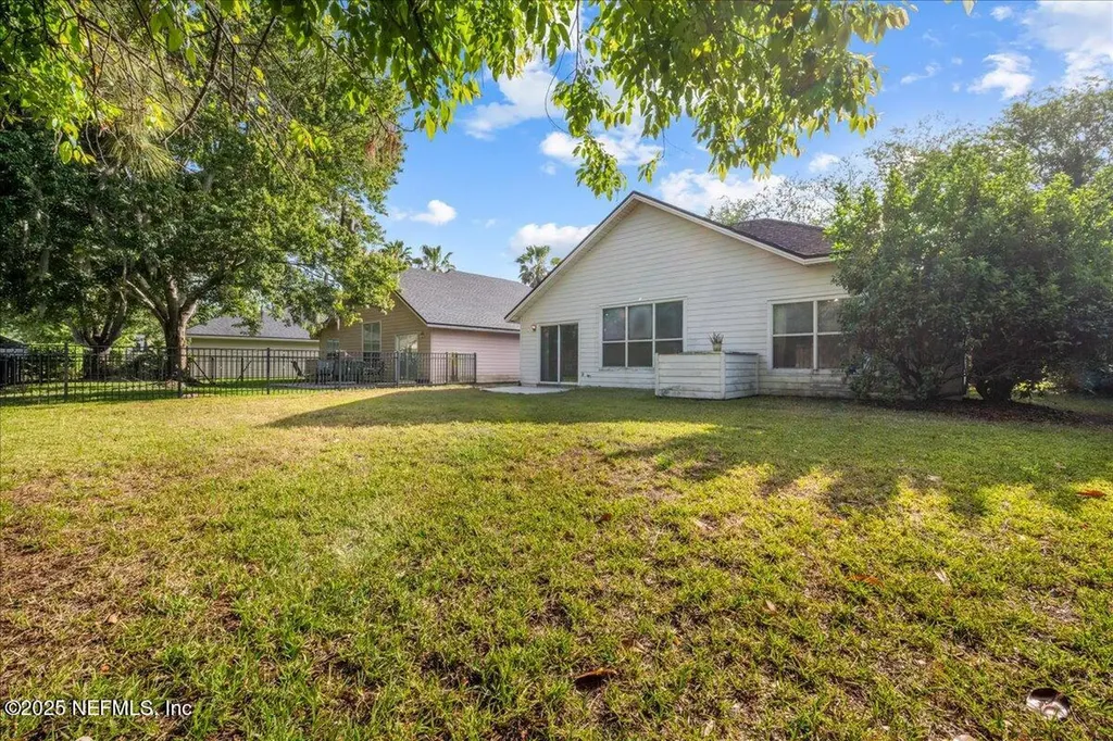 1884 Lake Forest Lane Fleming Island FL 32003