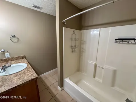 123 Oakwood Road Satsuma FL 32189