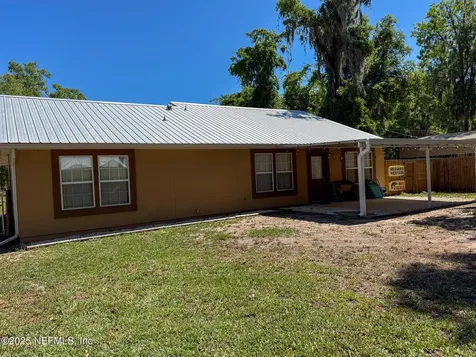 123 Oakwood Road Satsuma FL 32189
