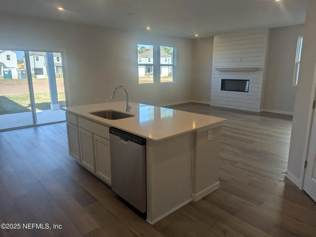 16 Brazil Nut Circle Jacksonville FL 32218