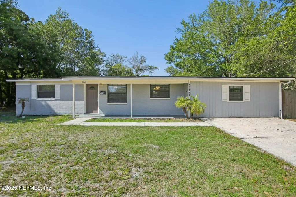 7705 Lauderdale Drive N Jacksonville FL 32277