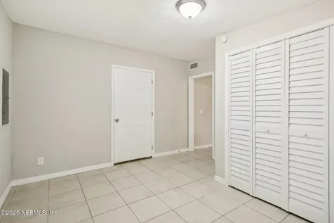 7705 Lauderdale Drive N Jacksonville FL 32277