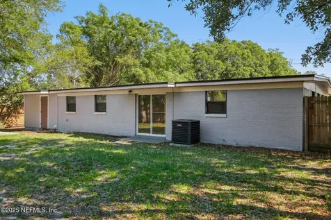 7705 Lauderdale Drive N Jacksonville FL 32277