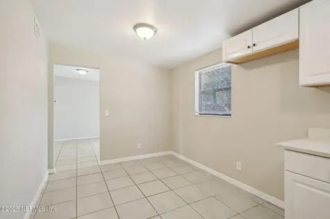 7705 Lauderdale Drive N Jacksonville FL 32277