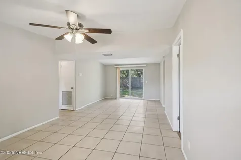 7705 Lauderdale Drive N Jacksonville FL 32277