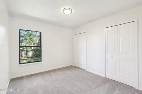 87 Autumn Springs Court W Jacksonville FL 32225