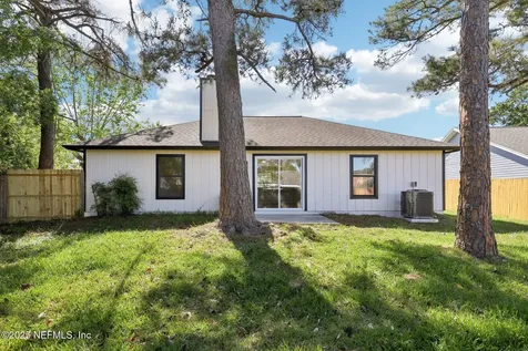 87 Autumn Springs Court W Jacksonville FL 32225