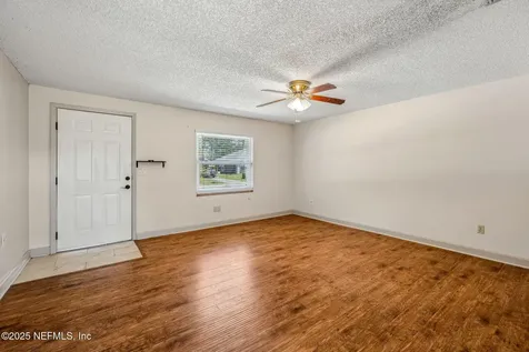 2214 Luana Drive E Jacksonville FL 32246