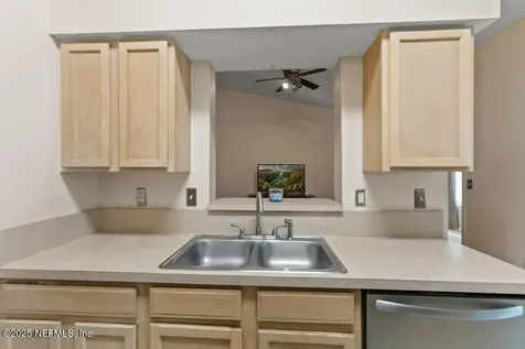 8556 Shuter Court Jacksonville FL 32220