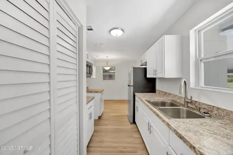 5736 Kinlock Court Jacksonville FL 32219