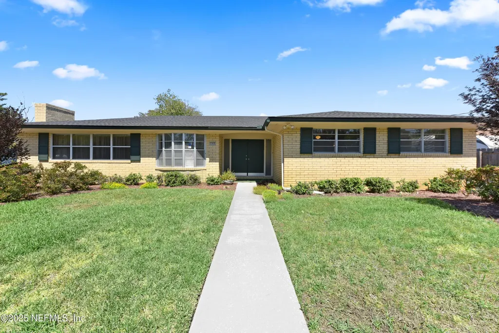 3383 Pickwick Drive S Jacksonville FL 32257