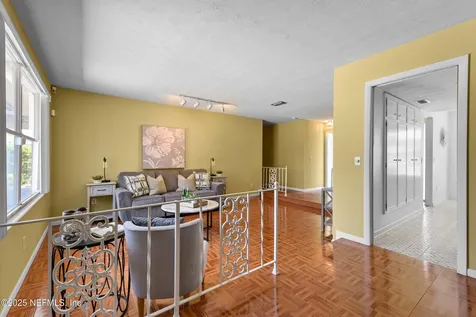 3383 Pickwick Drive S Jacksonville FL 32257