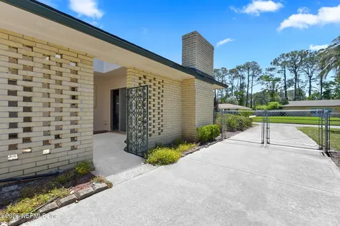3383 Pickwick Drive S Jacksonville FL 32257