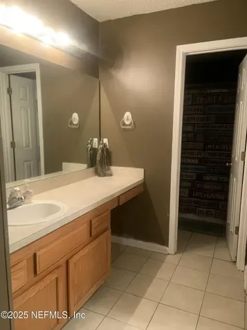 8638 Devoe Street N Jacksonville FL 32220