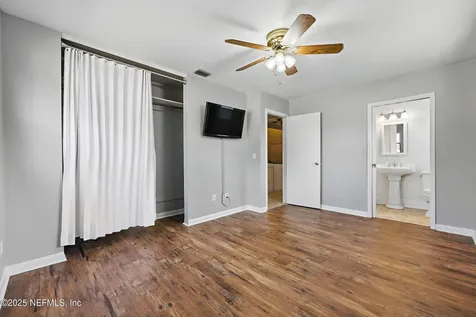 1845 Hawaii Drive E Jacksonville FL 32246