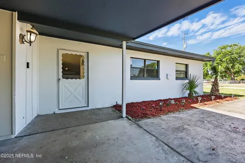 1845 Hawaii Drive E Jacksonville FL 32246