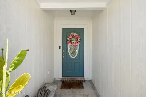 2857 Canyon Falls Drive Jacksonville FL 32224