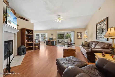 2857 Canyon Falls Drive Jacksonville FL 32224