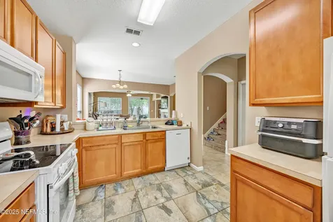 8064 Tuxford Lane Jacksonville FL 32244