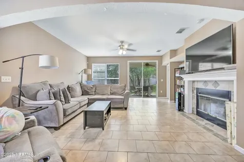 8064 Tuxford Lane Jacksonville FL 32244
