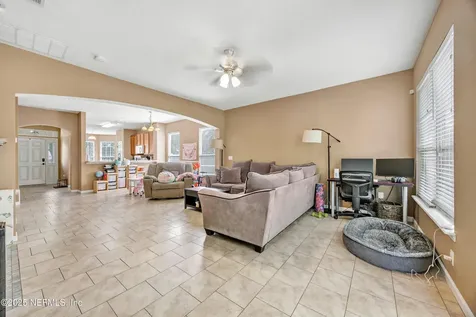 8064 Tuxford Lane Jacksonville FL 32244