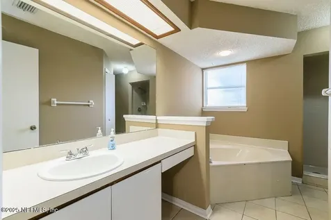 8504 Long Meadow Court Jacksonville FL 32244