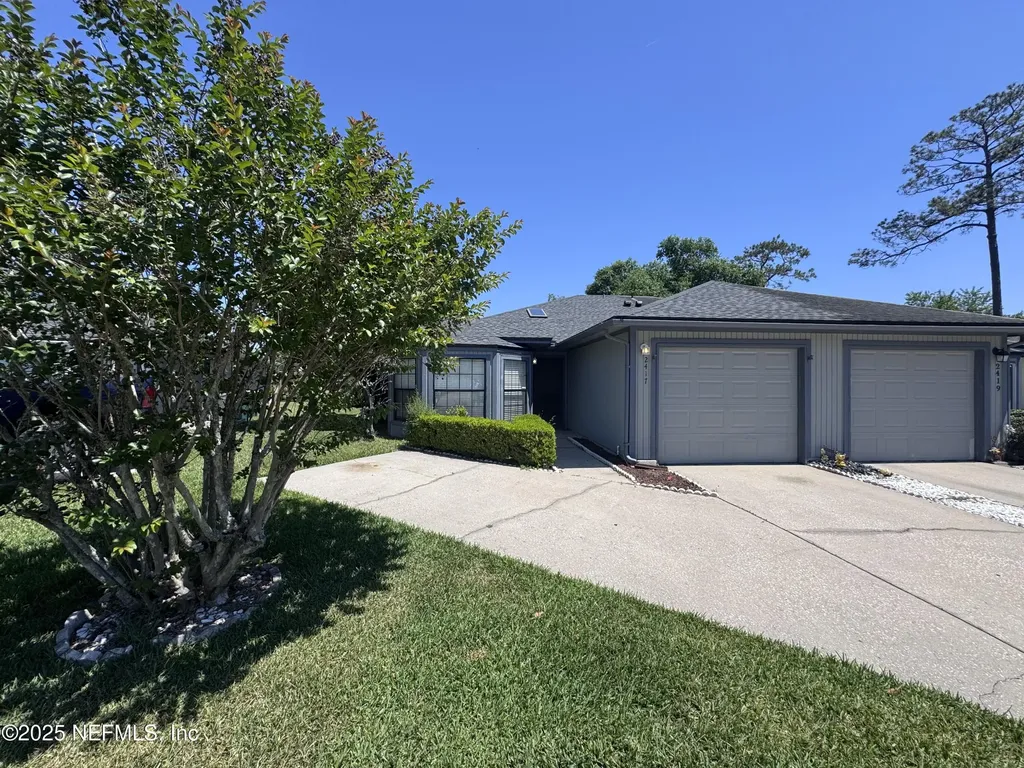 2417 Ironstone Drive W Jacksonville FL 32246
