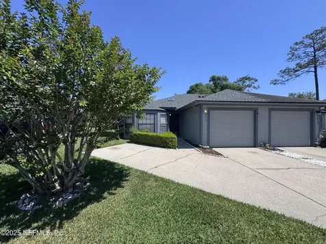 2417 Ironstone Drive W Jacksonville FL 32246