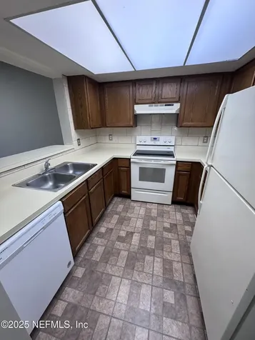 2417 Ironstone Drive W Jacksonville FL 32246