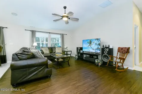 816 Bonaparte Landing Boulevard Jacksonville FL 32218