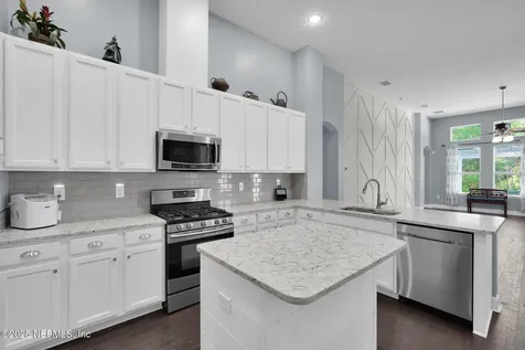 6166 White Tip Road Jacksonville FL 32258