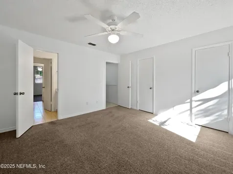 4543 Melissa Court W Jacksonville FL 32210