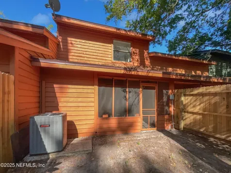 4543 Melissa Court W Jacksonville FL 32210