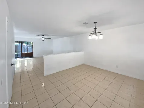 4543 Melissa Court W Jacksonville FL 32210