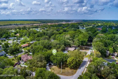 556 San Pablo Road N Jacksonville FL 32225