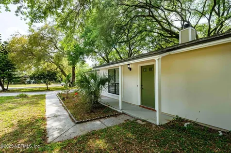 556 San Pablo Road N Jacksonville FL 32225