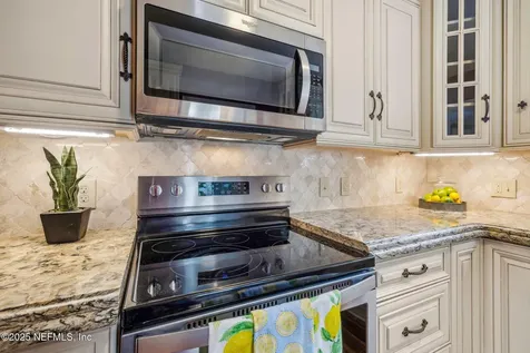 2926 Oak Street Jacksonville FL 32205