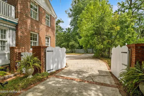 2926 Oak Street Jacksonville FL 32205