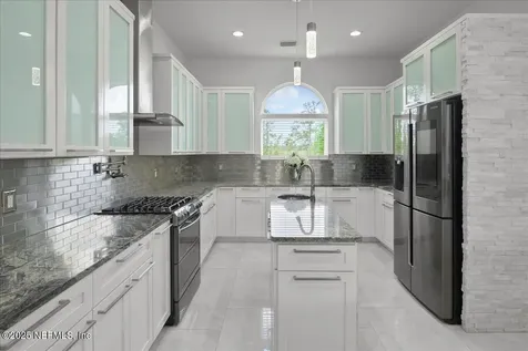 9835 SW 80th Place Hampton FL 32044