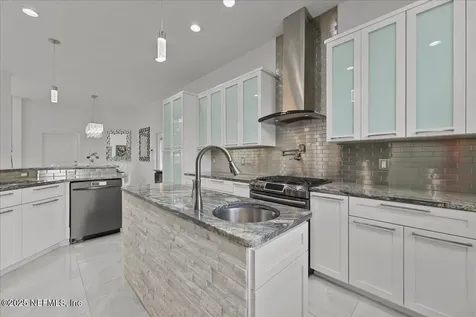 9835 SW 80th Place Hampton FL 32044