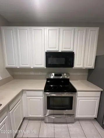3104 Hollow Tree Court Jacksonville FL 32216