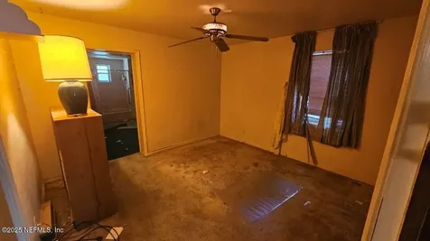 2652 Townsend Boulevard Jacksonville FL 32211