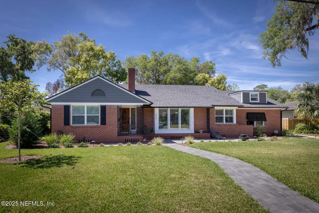 4926 Glade Hill Street Jacksonville FL 32207