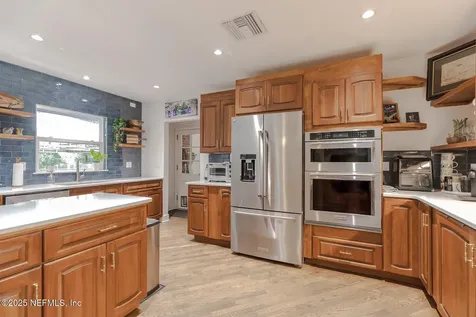 4926 Glade Hill Street Jacksonville FL 32207
