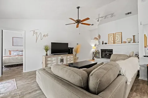 9709 Fawn Brook Circle N Jacksonville FL 32256